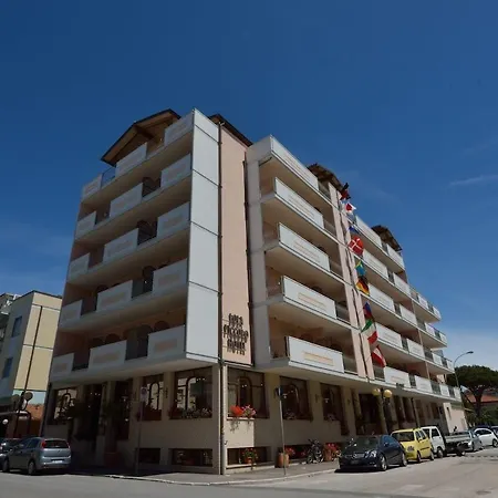 Hotel apartamentowy Lola Piccolo Hotel E Appartamenti Marina di Grosseto