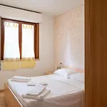 Lola Piccolo Hotel E Appartamenti 3*