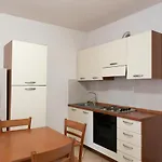 Lola Piccolo Hotel E Appartamenti Ξενοδοχείο με διαμερίσματα 3*